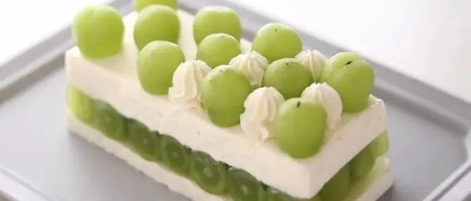 玫瑰青提奶酪蛋糕，明亮清新