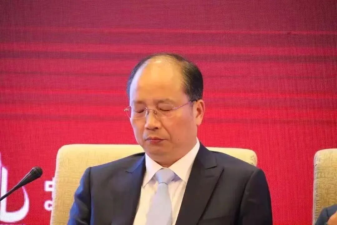 易会满执掌证监会5年3000点20次失守,易会满十大罪状公开，触目惊心