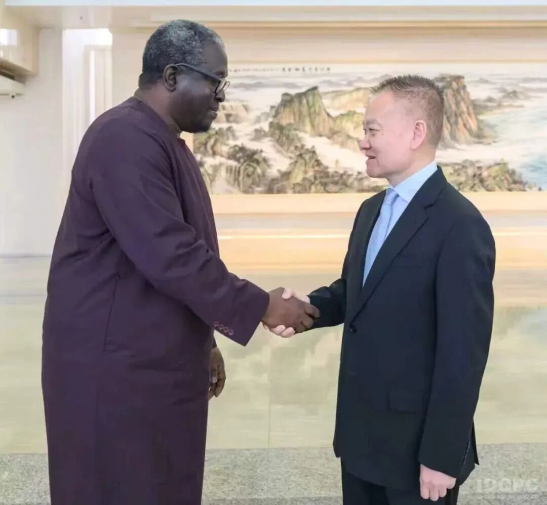 刘海星会见塞内加尔爱国党高级干部考察团-中非友好经贸发展工作委员会