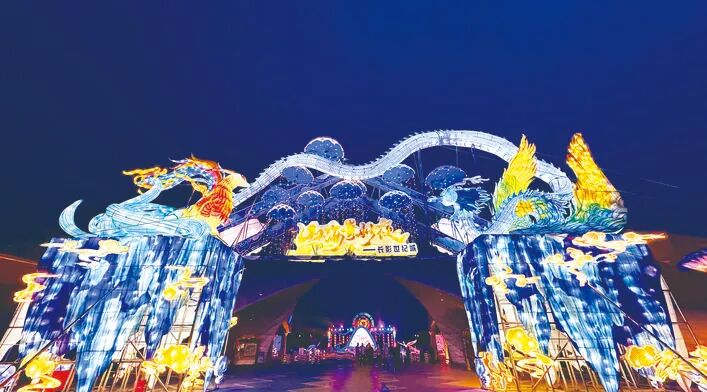 画舫游船,水幕电影,夜间演艺,星空缆车,烟花秀,灯光秀……长春各大