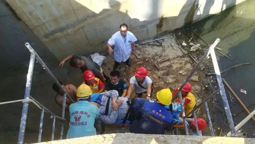 洗胃去什么科服药过量后喝下洗洁精水“洗胃”……广西脑科医院急诊科出手了！_https://www.jmylbn.com_新闻资讯_第6张