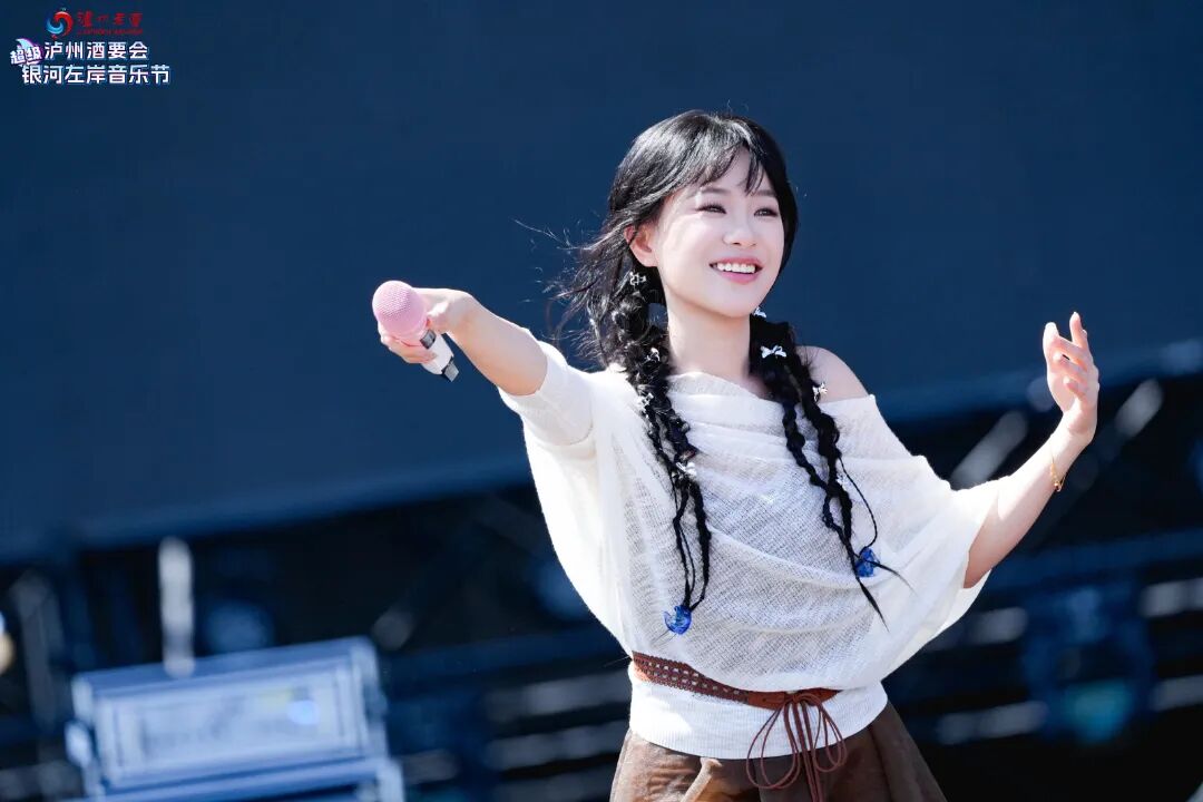 10415092.jpg