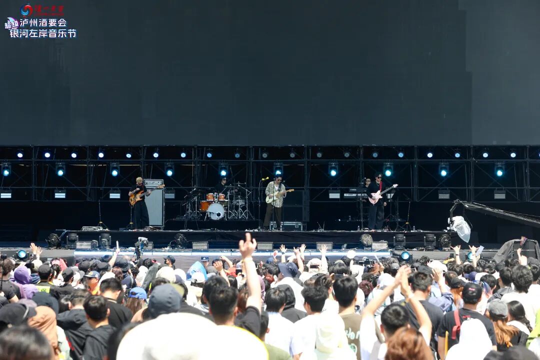 许钧2.jpg