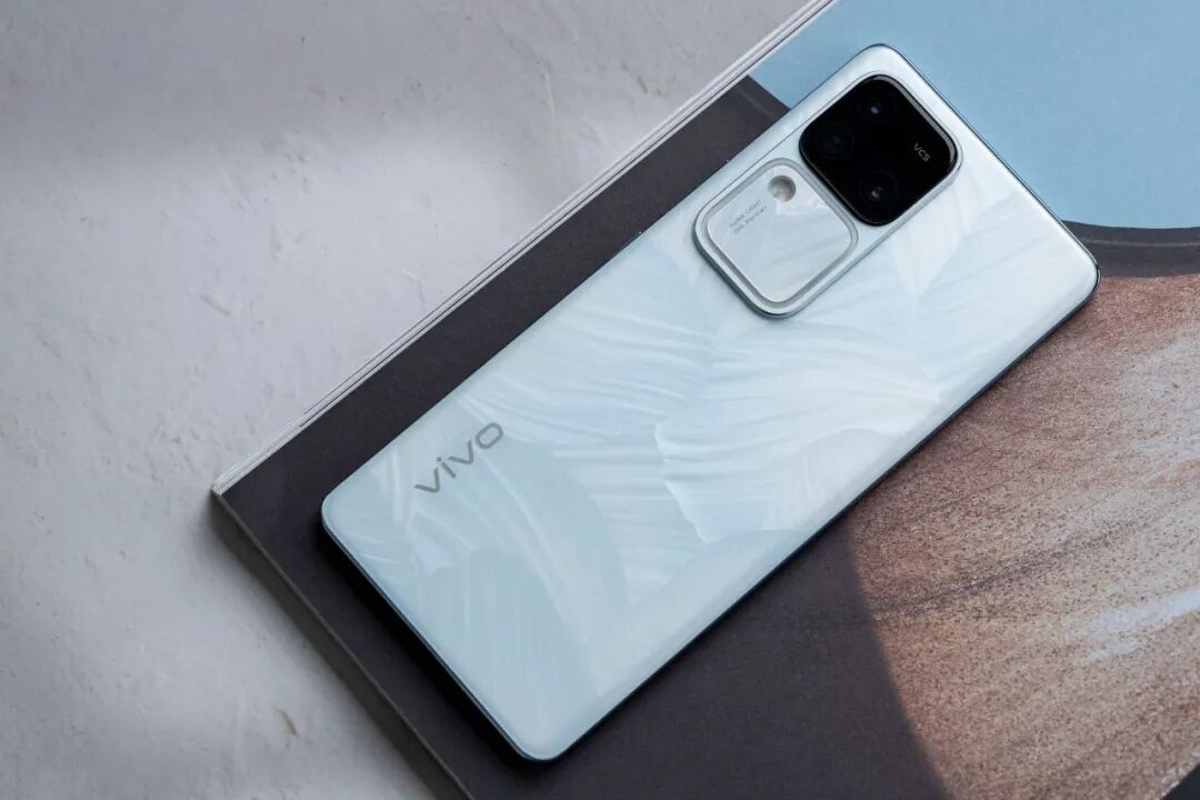 9.5分，这四款年中“黑马”手机可秒