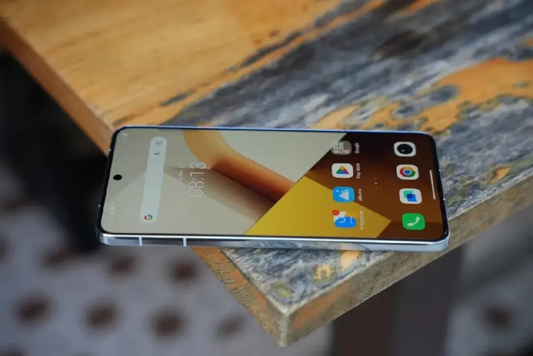 2025销量“遥遥领先”的旗舰手机