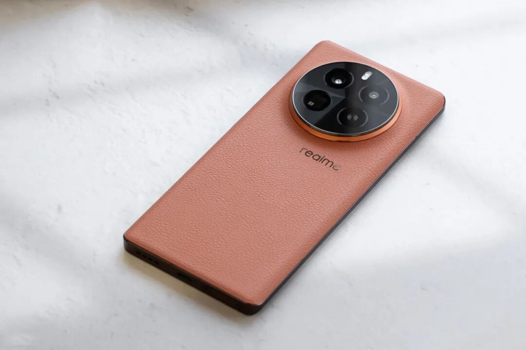 9.5分，这四款年中“黑马”手机可秒