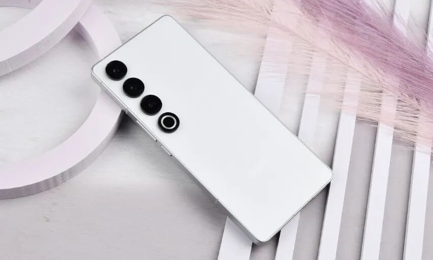 买手机就要“抠门”，这4款随便选错不了！