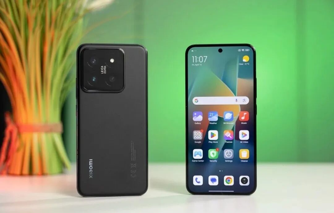 再见曲屏，“抄底”四款直屏骁龙8Gen3手机！