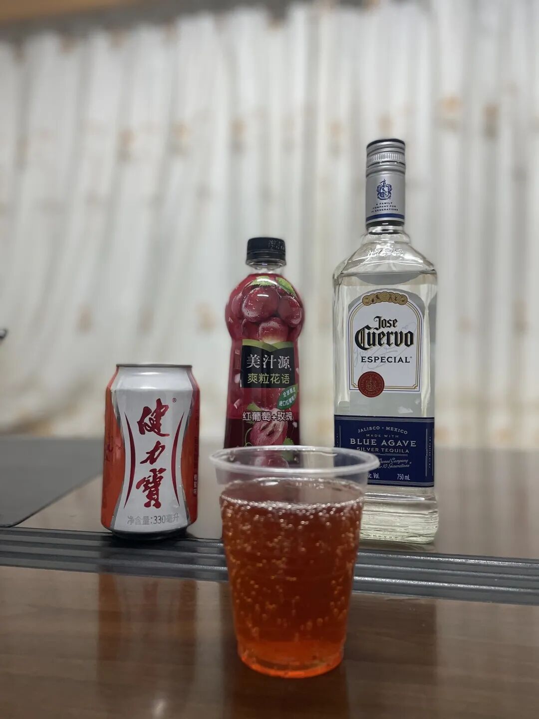 野格酒配什么饮料好喝_野格兑碳酸饮料_野格酒配可乐