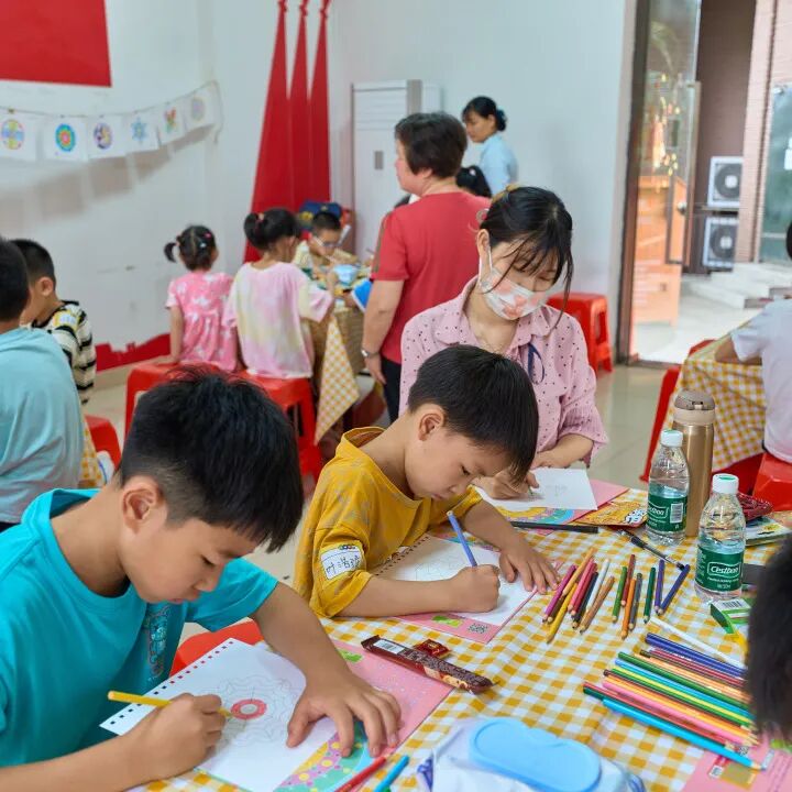 第二期“我爱我家”艺术创作亲子活动——曼陀罗绘画