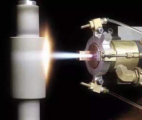 两种不同热障涂层材料的隔热特性研究的图1