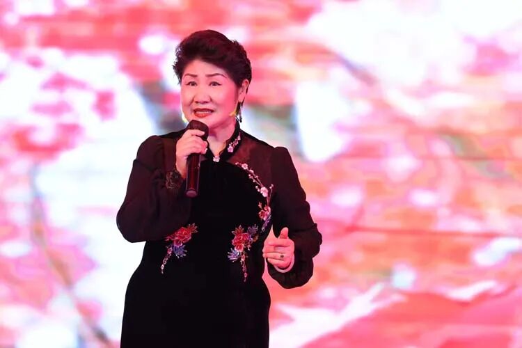 二十载春华秋实，健康梦同心共筑——广州全科20周年千人健康文化盛会开幕