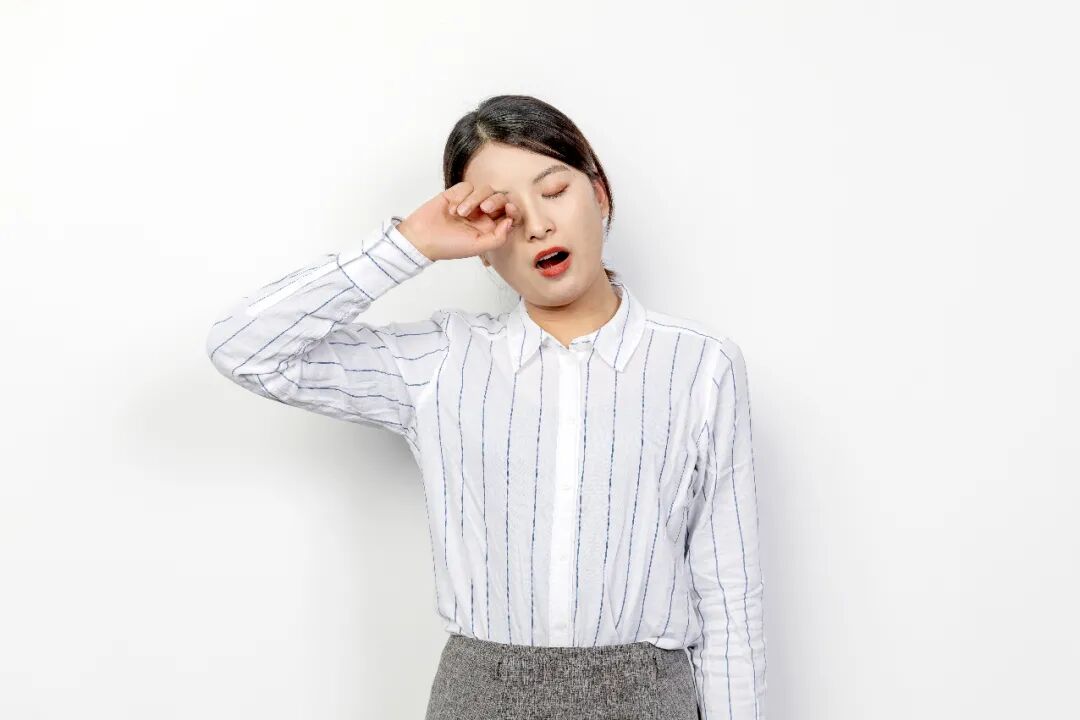 总打哈欠，不一定是困了？警惕 3 种疾病找上门！