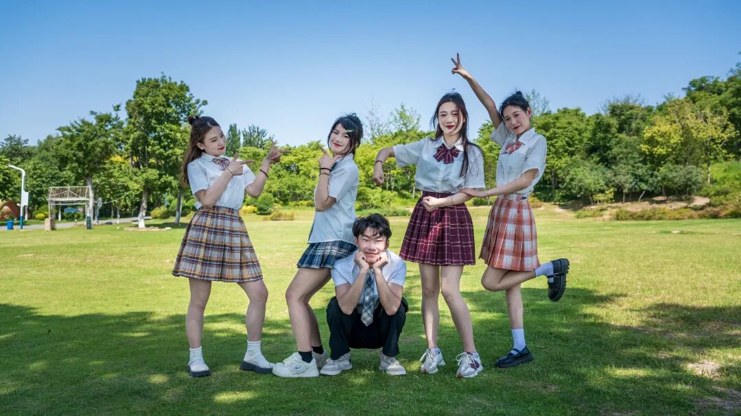 “毕业季 · 致青春”，你们要的免票来啦！这个暑期等你来撩~