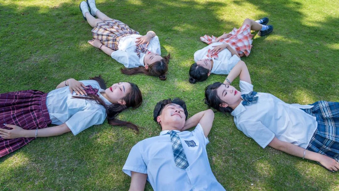 “毕业季 · 致青春”，你们要的免票来啦！这个暑期等你来撩~