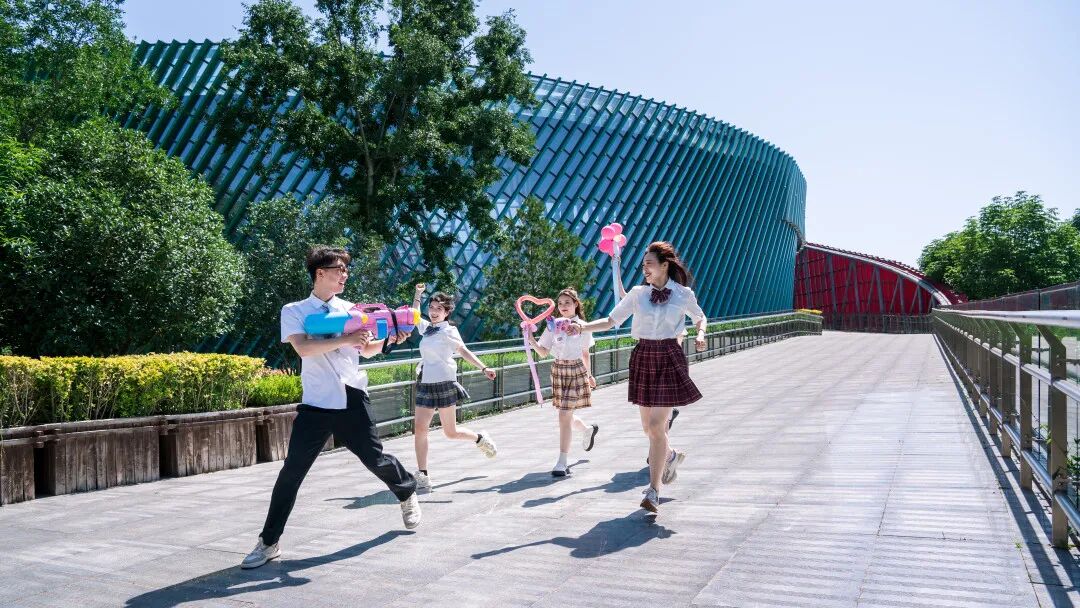 “毕业季 · 致青春”，你们要的免票来啦！这个暑期等你来撩~