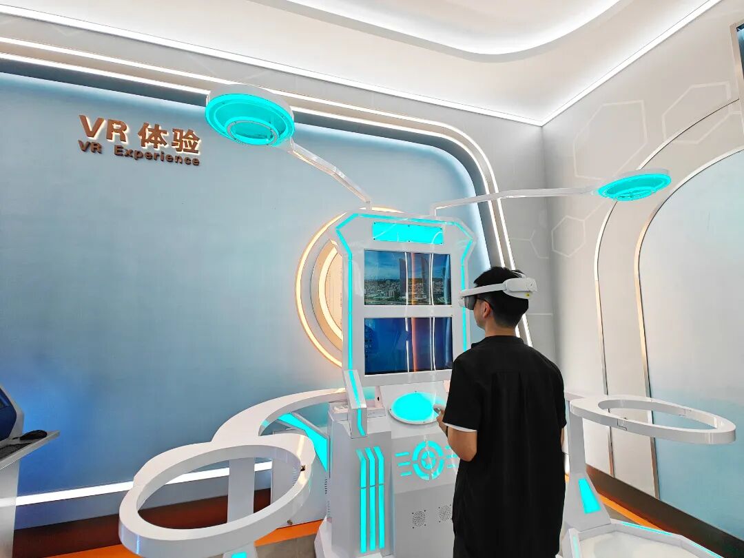 图9：厦门规划展示馆——虚实融合双展馆联动.jpg