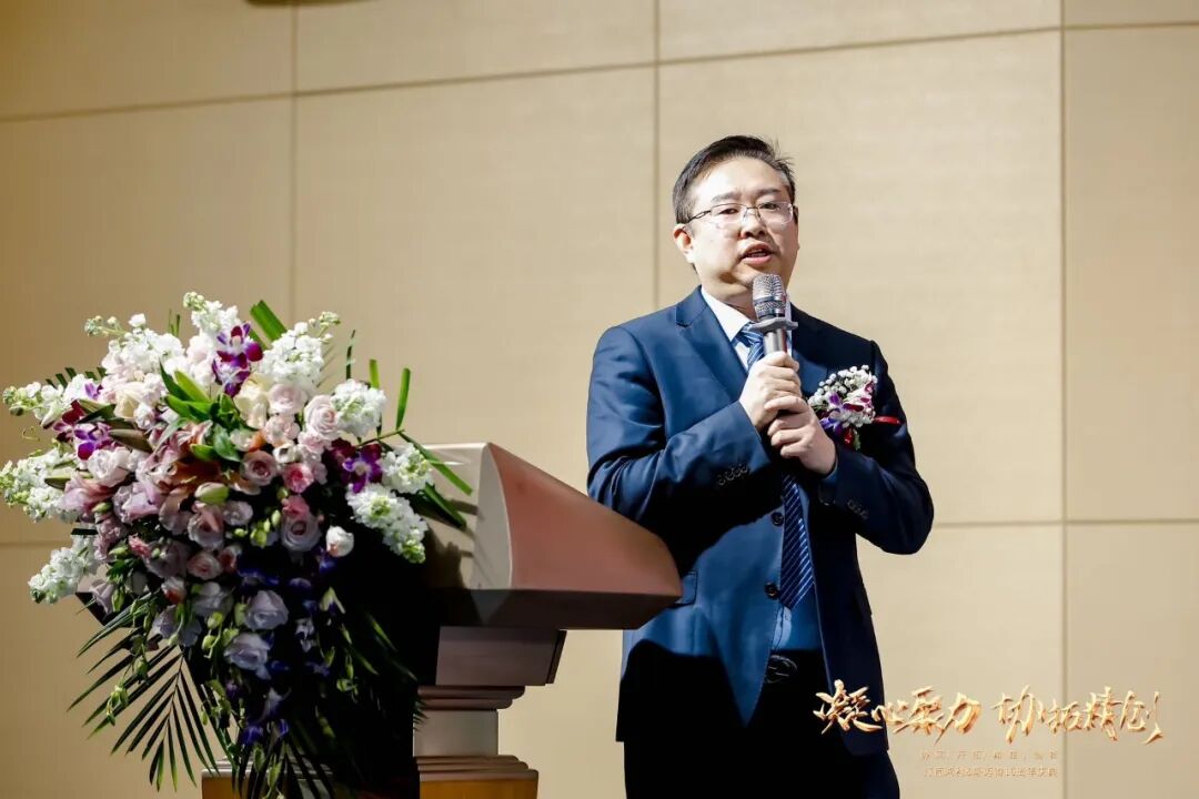 凝心聚力 协拓精创 江西鸿利&斯迈得16周年庆典晚会圆满召开