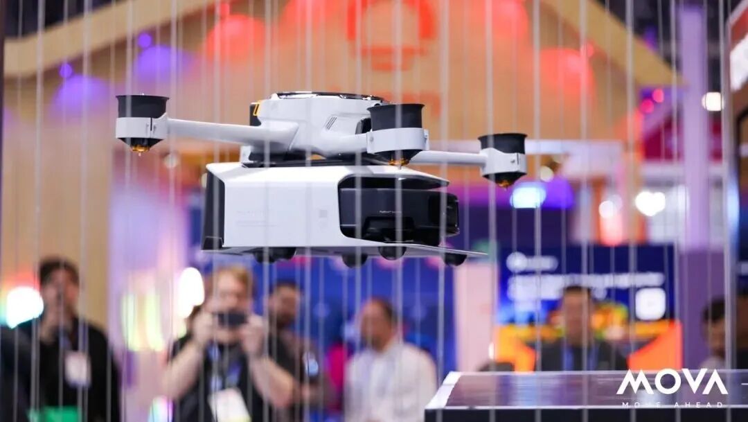 36Kr Global Expo: MOVA's Globalization Narrative of "Taking to the Sky and  Riding the Waves" at CES 2026