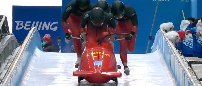 最新 | 冲啊！天津小伙“启动”中国雪车！