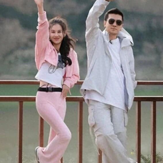 杨子自称净身出户