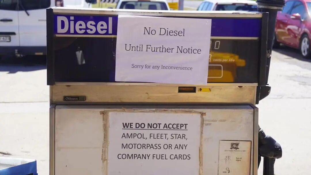 油价逼近$3！新州80家加油站断供，政府拟出台