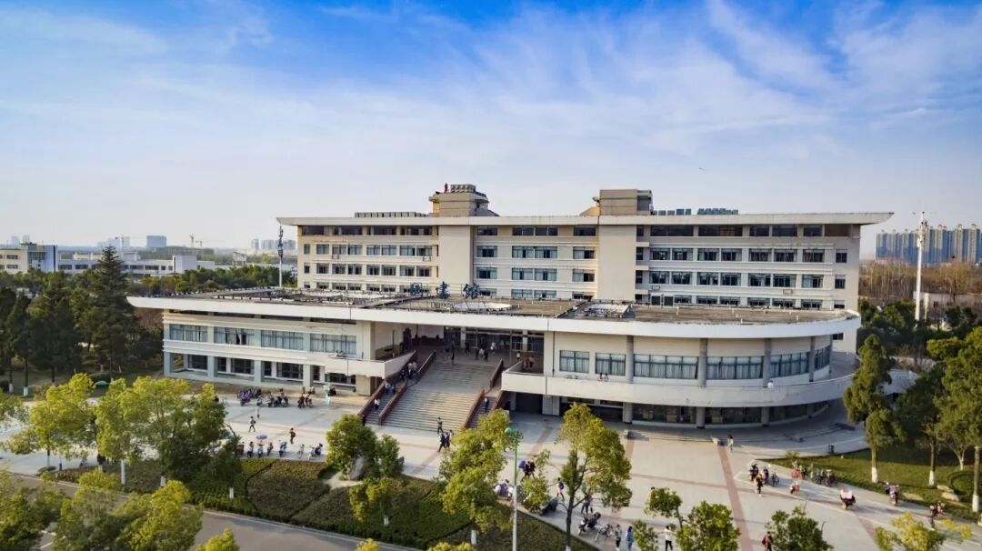 图书馆.jpg