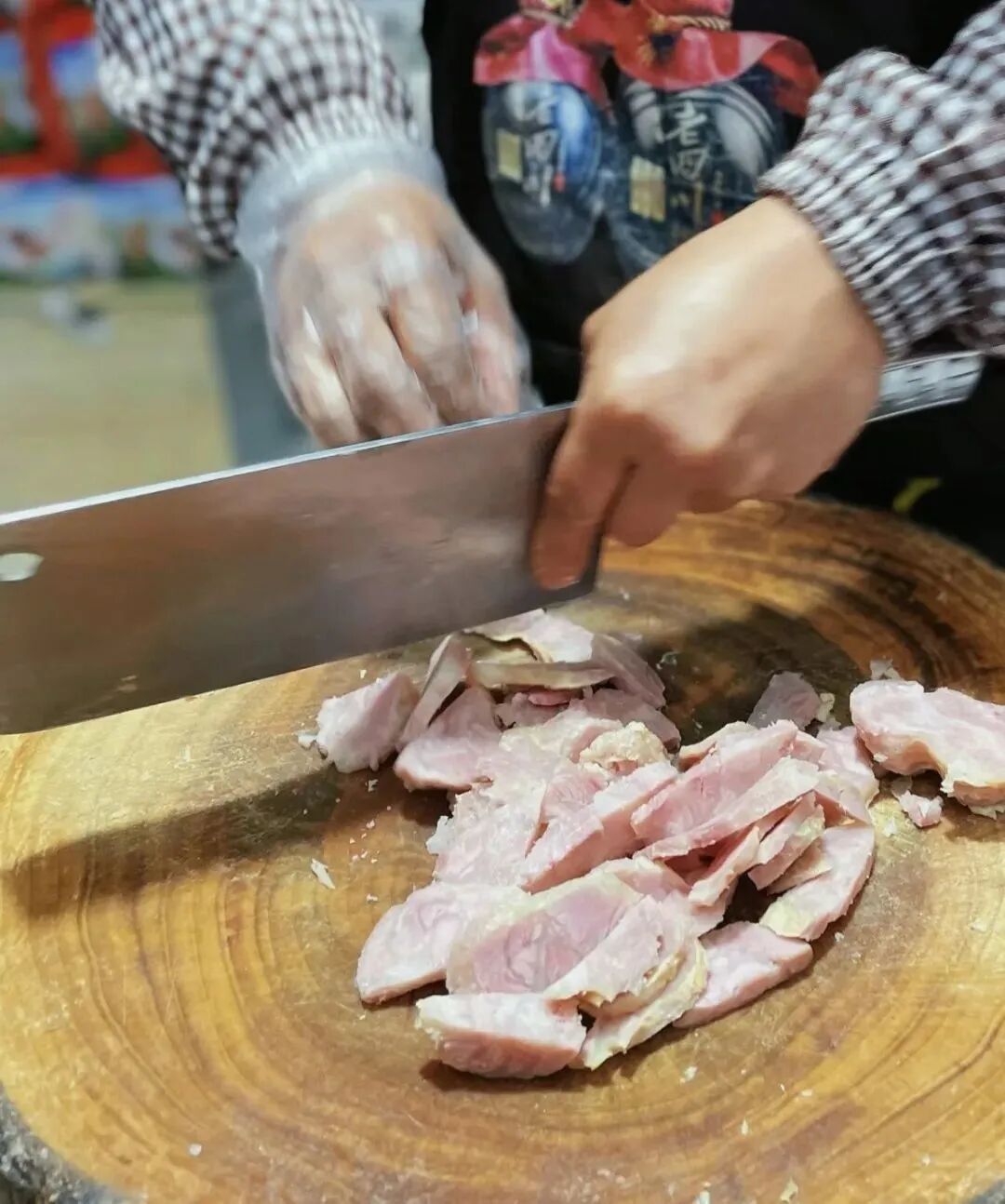 高铁3h直达，小吃10元管饱！不愧是文学届美食家笔下的宝藏县城！