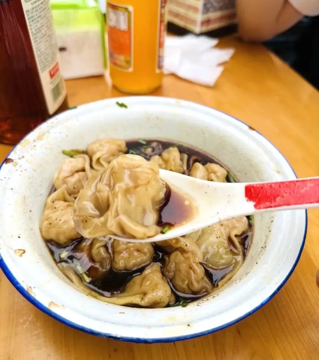 高铁3h直达，小吃10元管饱！不愧是文学届美食家笔下的宝藏县城！