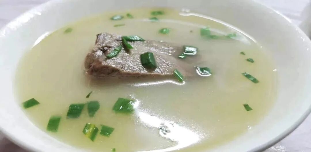 高铁3h直达，小吃10元管饱！不愧是文学届美食家笔下的宝藏县城！