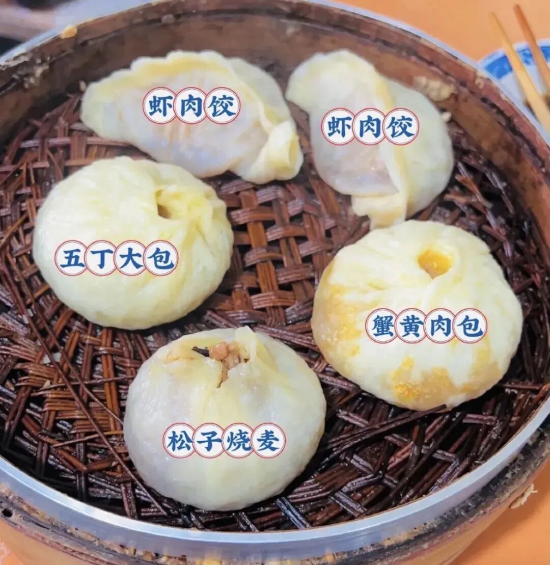 高铁3h直达，小吃10元管饱！不愧是文学届美食家笔下的宝藏县城！