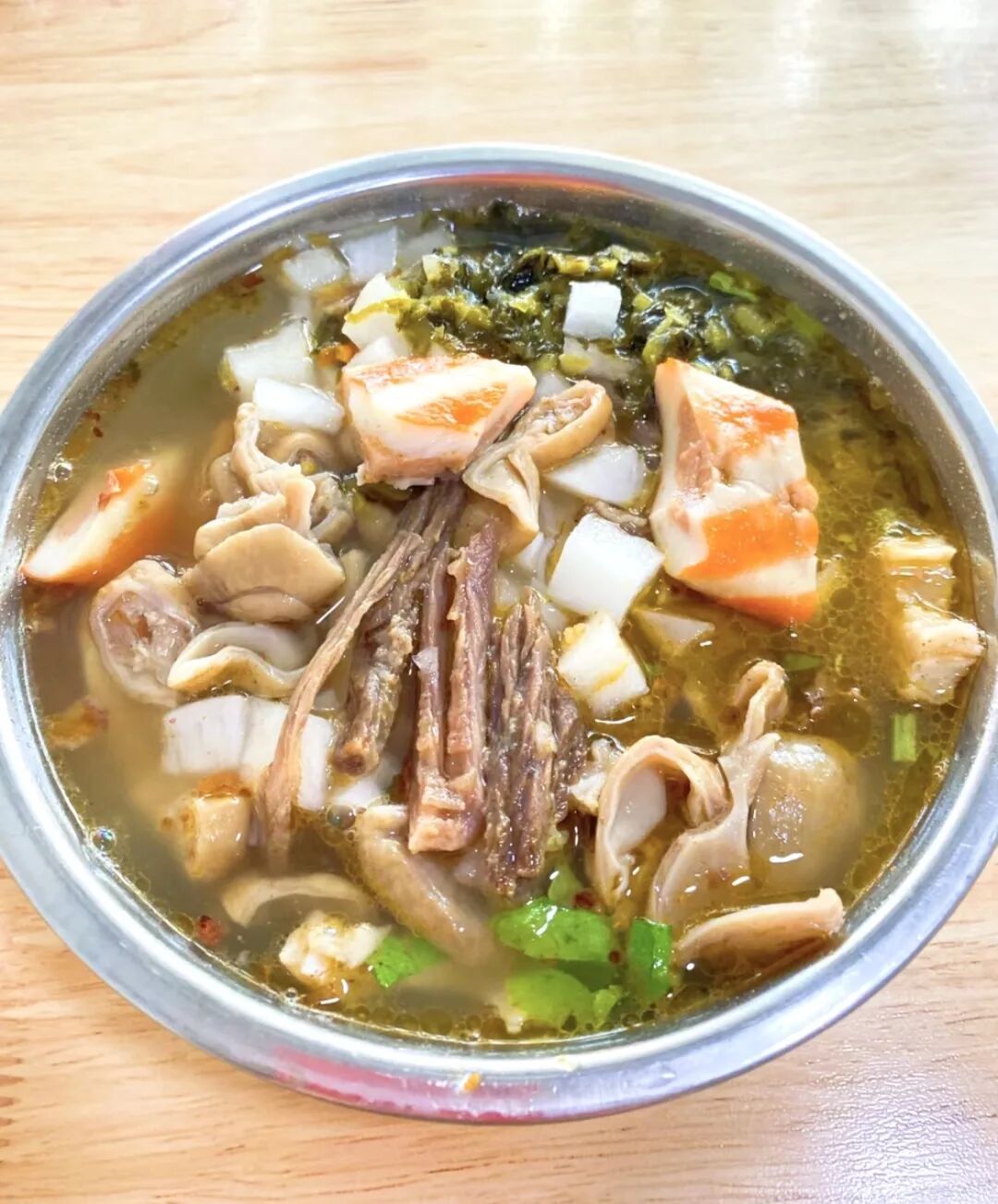 三省交接又找到一座冷门又好吃的小城，美食比厦门还王炸！