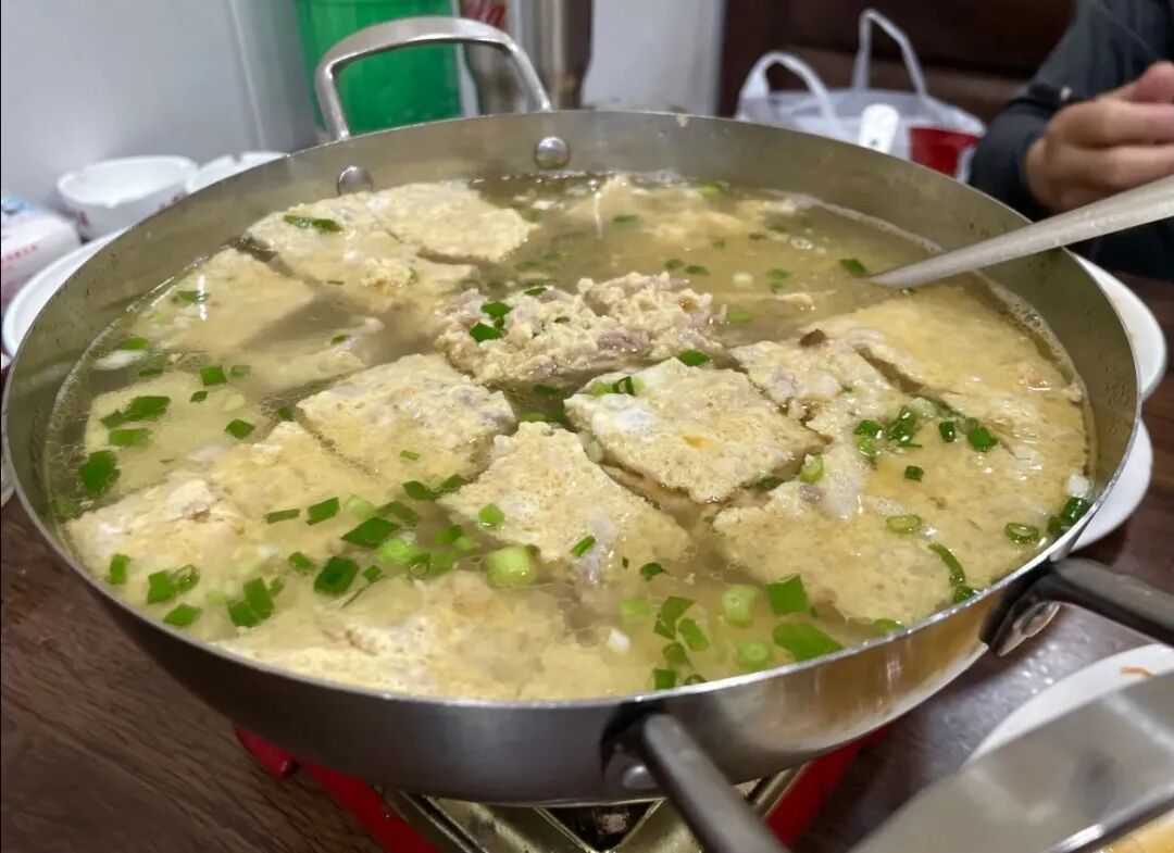 这座低调的宝藏小城，竟藏着1块钱就能get的百年小吃！