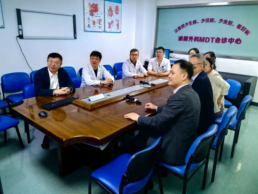 为什么手术会用到结扎夹院士到访！泌尿外科著名专家张旭院士来罗湖医院泌尿外科参观指导并进行手术演示_https://www.jmylbn.com_新闻资讯_第8张