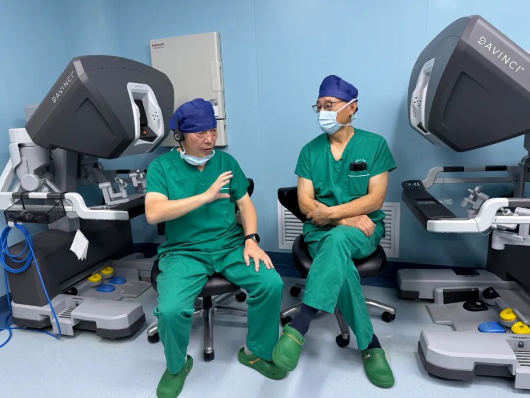 为什么手术会用到结扎夹院士到访！泌尿外科著名专家张旭院士来罗湖医院泌尿外科参观指导并进行手术演示_https://www.jmylbn.com_新闻资讯_第11张