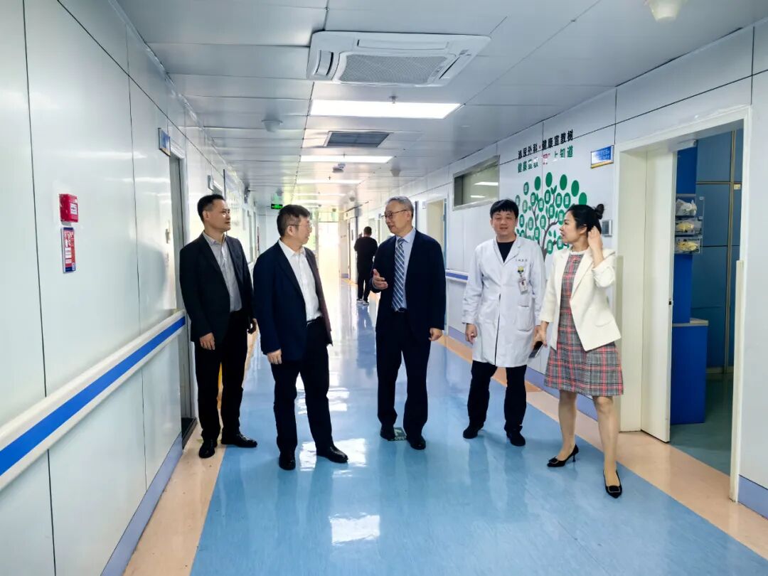 为什么手术会用到结扎夹院士到访！泌尿外科著名专家张旭院士来罗湖医院泌尿外科参观指导并进行手术演示_https://www.jmylbn.com_新闻资讯_第5张