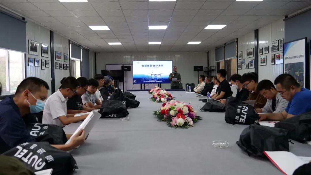 服务涵盖昆明无人机培训、昆明保安服务、昆明物业服务、昆明宠物医疗美容、昆明职业技能培训服务、昆明广告策划、昆明安防监控。