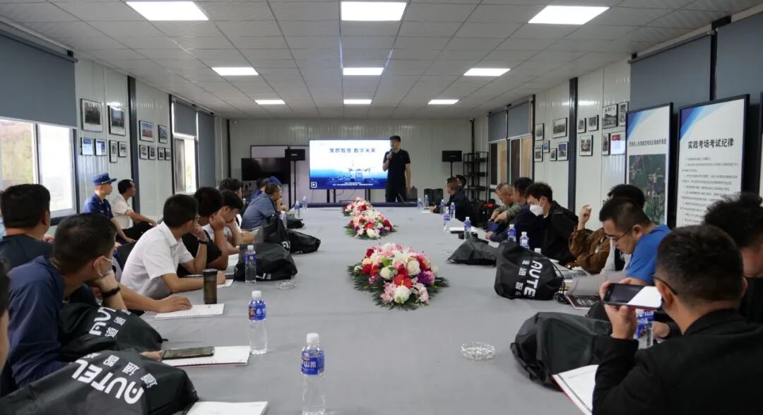 服务涵盖昆明无人机培训、昆明保安服务、昆明物业服务、昆明宠物医疗美容、昆明职业技能培训服务、昆明广告策划、昆明安防监控。