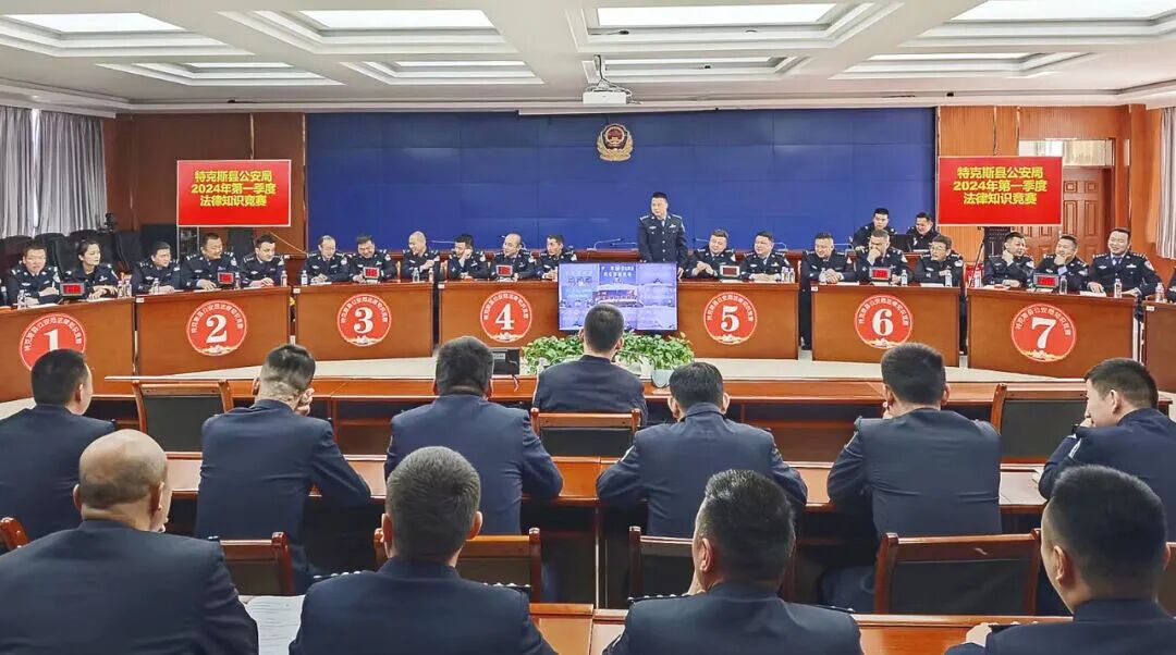 新疆公安广泛开展宪法宣传活动