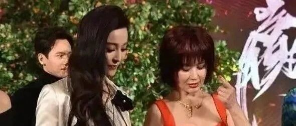 潘迎紫应该是最不服老的女星，71岁仍经常打扮“粉嫩”！