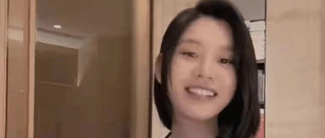 奚梦瑶生孩子后妈妈味十足！晒自拍还得靠美颜，果然是不年轻了啊