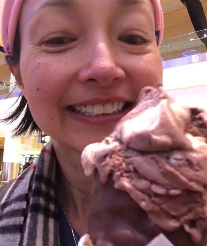 李绮红褪去明星光环 素颜肌肤很有50岁样子 真实的不敢让人相信 服装搭配技巧 每日精选公众号文章