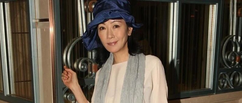 袁洁莹曾作为TVB颜值担当，如今年过半百衰老明显，气质一落千丈