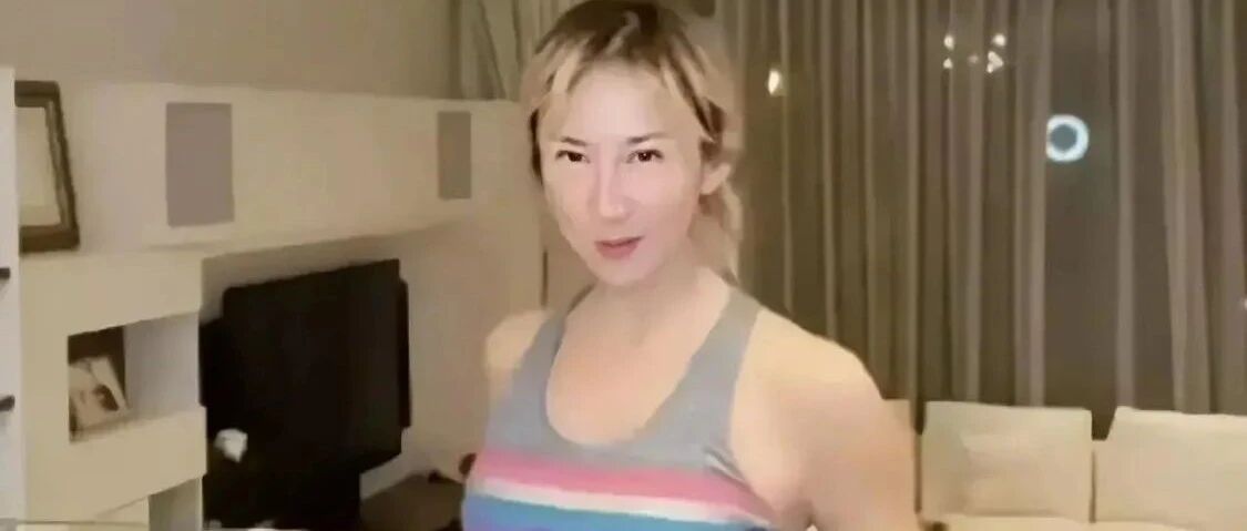 化妆绝对是一门专业技术，素颜的李玟没法想象是同一人！