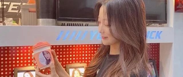 金喜善生活照比活动照还好看，网友：真实不做作，能不好看吗