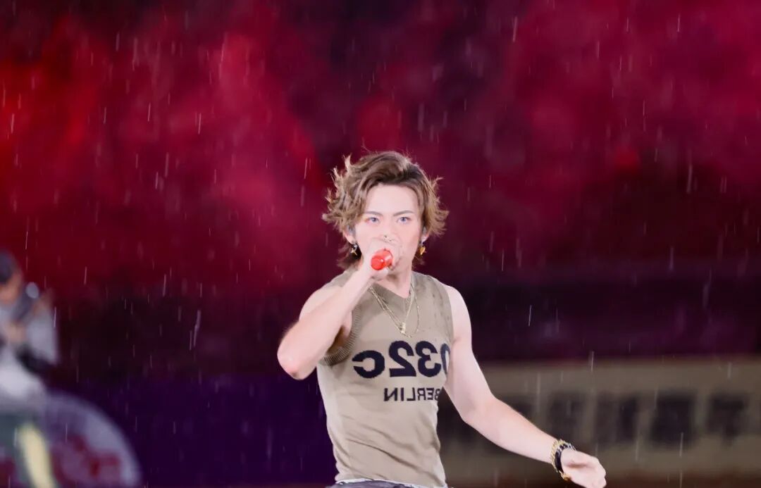 小苏超决赛雨中演出太惊艳了