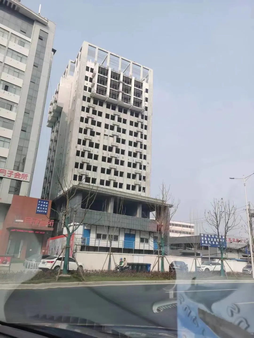 中标单位