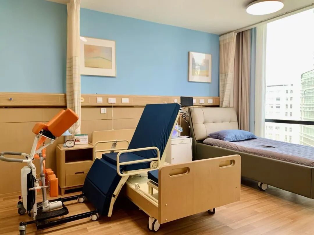 1护理床.jpg