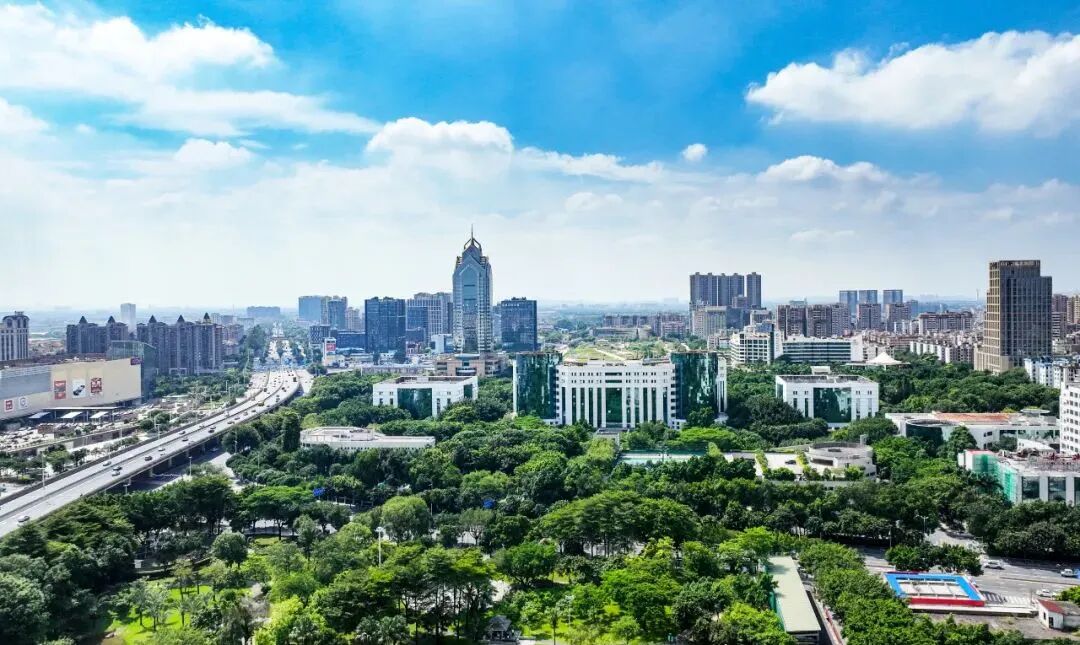 番禺广场网红盘【路劲美的隽樾府】入市 ，值不值得买？