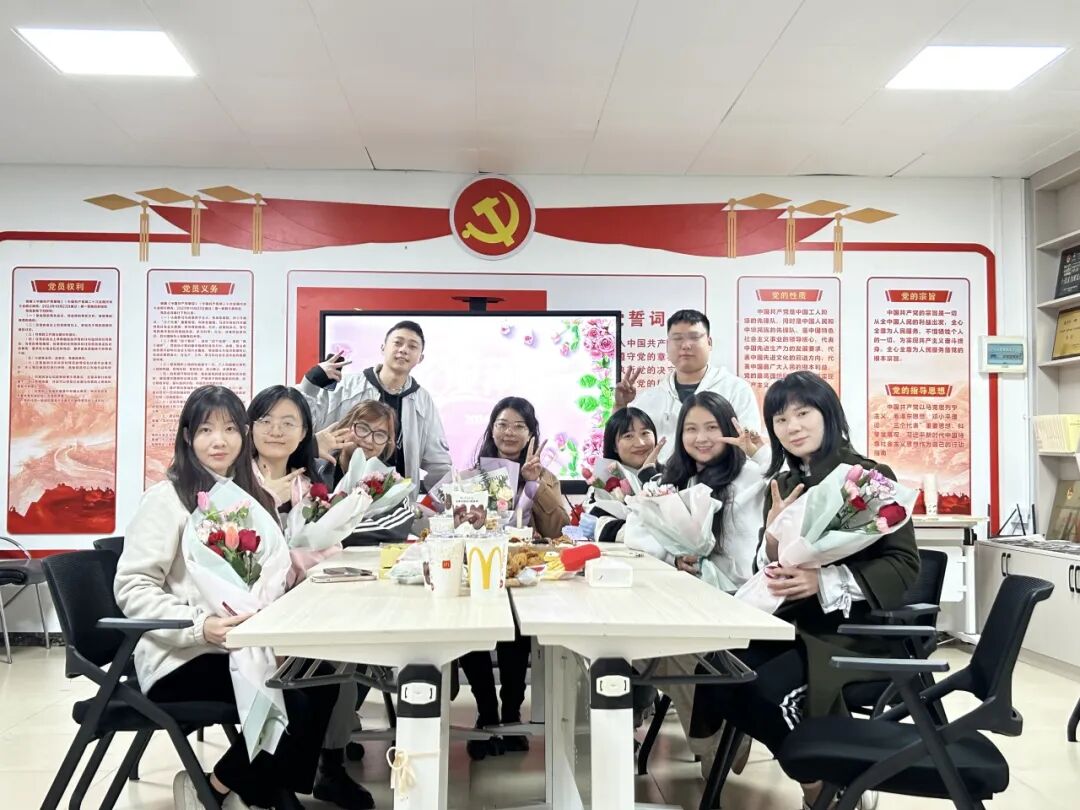 “一站式”学生社区｜“女神风采，共享美好时光”主题活动